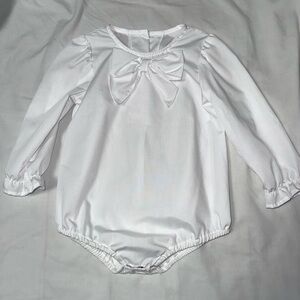 The Beaufort Bonnet Company Beatrice Bow Blouse onesie, size 2T, NWOT